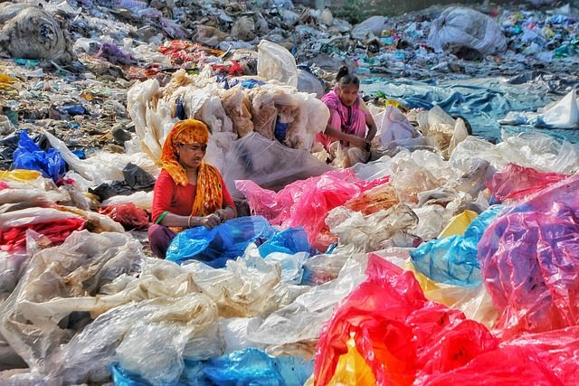 plastics, women, bangladesh