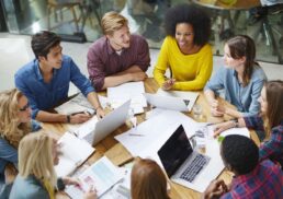 How to Choose the Right Business Education Program for Your Career Goals