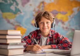 How to Learn a New Language Fast: Expert Tips and Resources