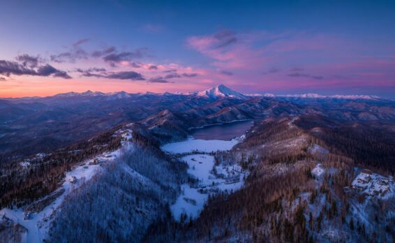 Far Eastern Russia Travel Guide 2025: Remote Landscapes & Hidden Gems