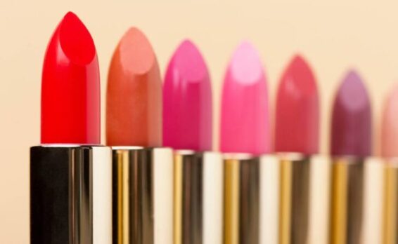 Best Lipsticks, Liners & Glosses for a Flawless Pout